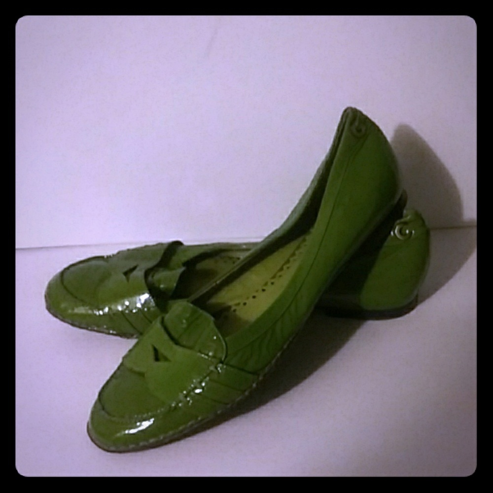 Vince Camuto Kale Pennie Loafers